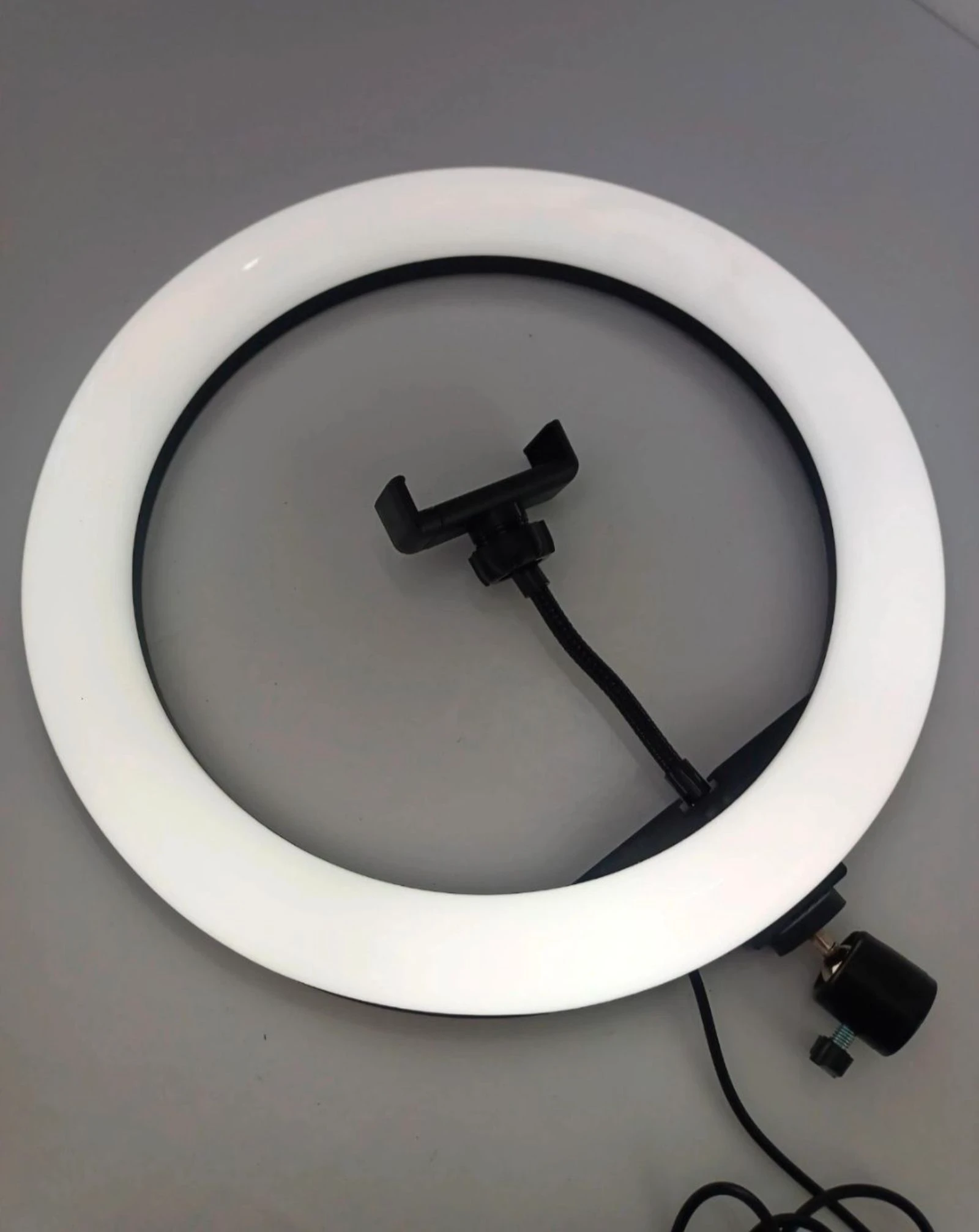 Aro de luz con trípode  – photo 8